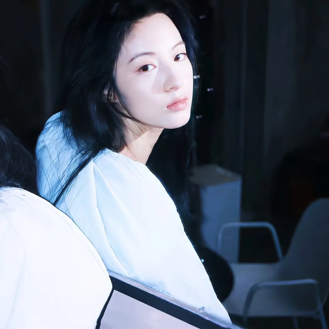 下山后，桃花朵朵开